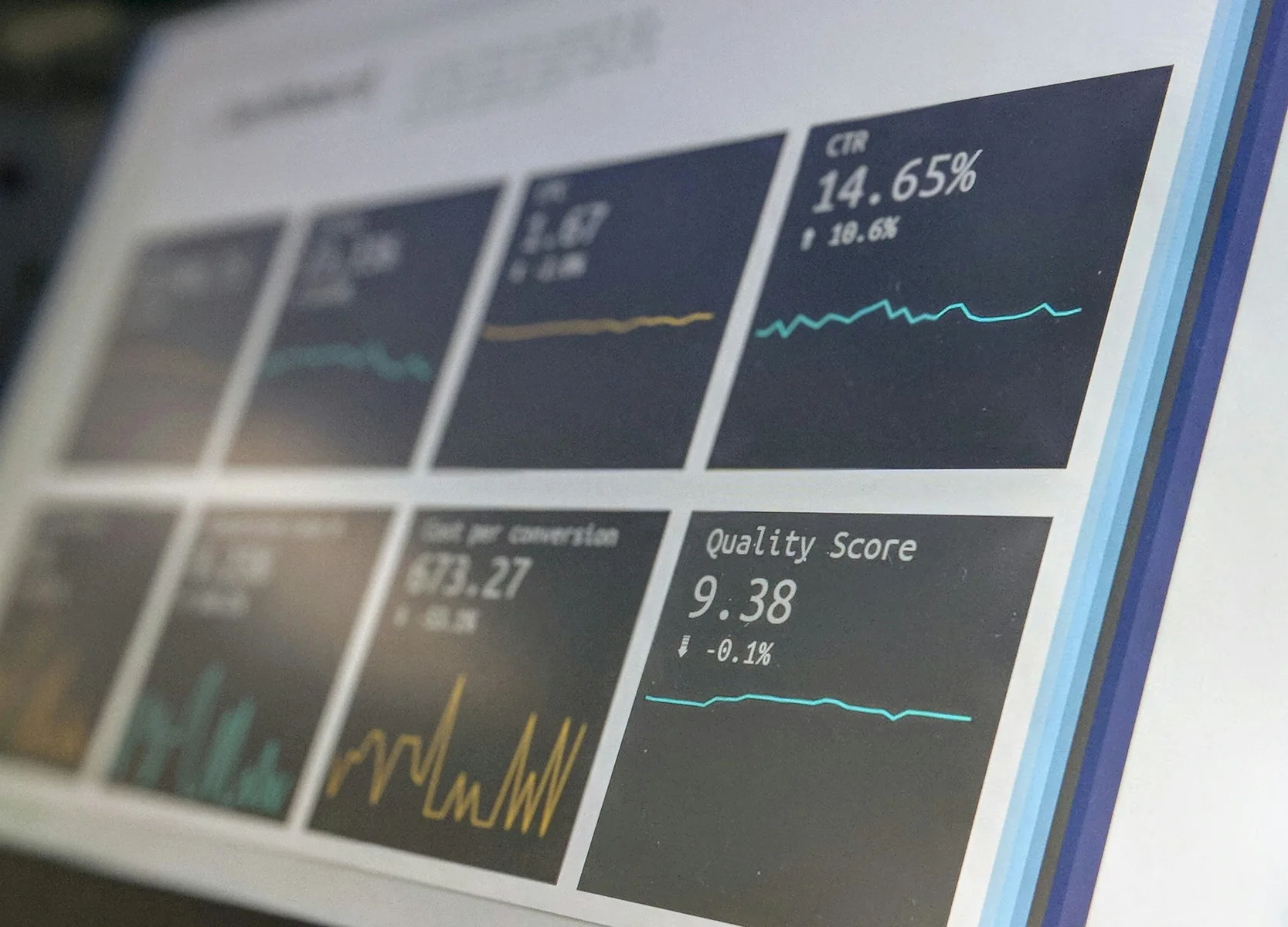 Data synchronization and PDF analysis interface